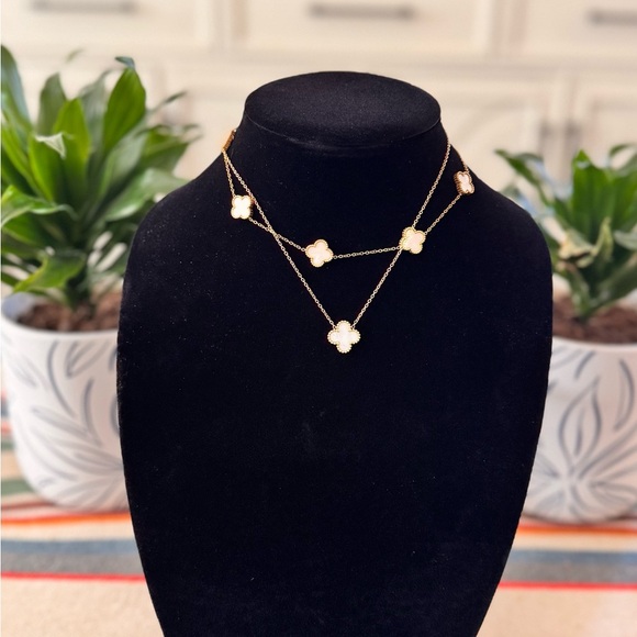 Gold and White Clover Pendant Necklace and Earrings Set - Picture 8 of 8